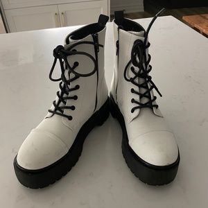 Lug sole boots